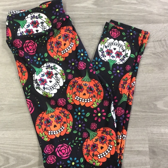 Halloween 🎃 Yoga Pants - Picture 2 of 3